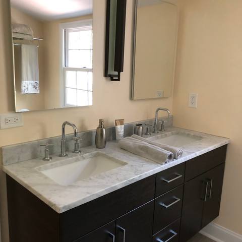 Double vanity after cleaning