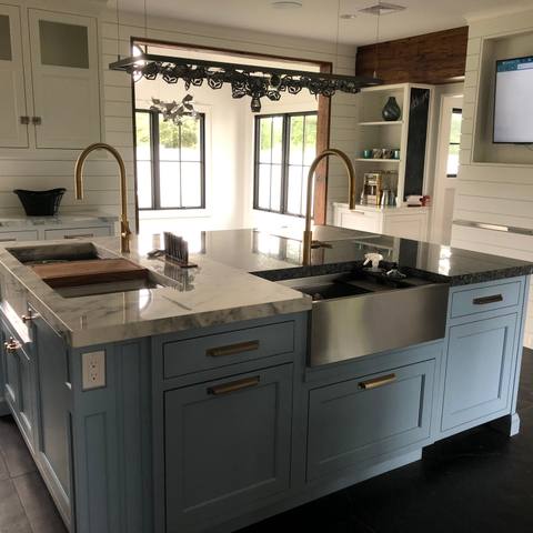 Kitchen sink and counters after cleaning