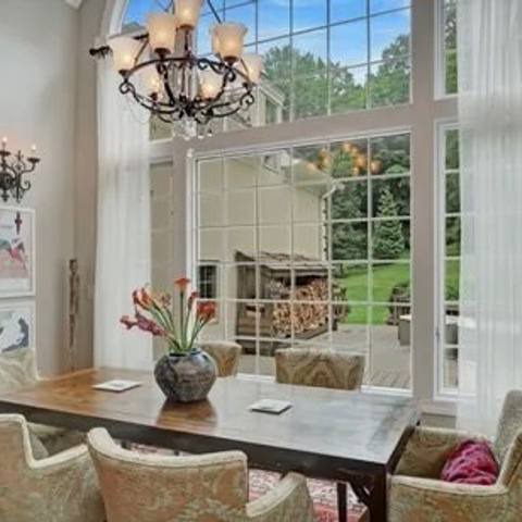 Dining room after cleaning